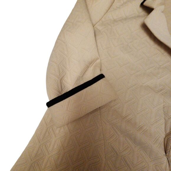 Courtenay Cream Quilted Blazer 3/4 Length Sleeve Sz L - Picture 6 of 11